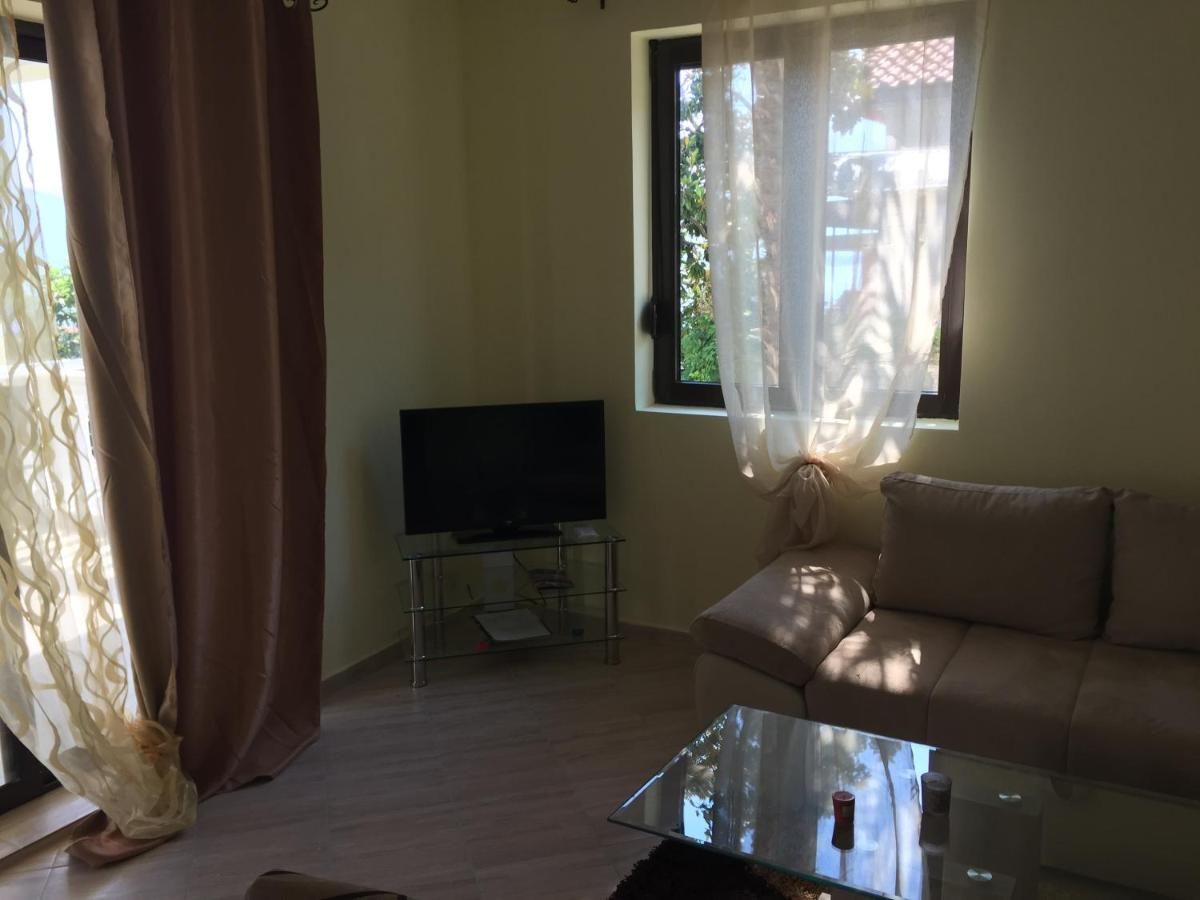 Апартаменты Apartments Villa Marina Krasici Тиват