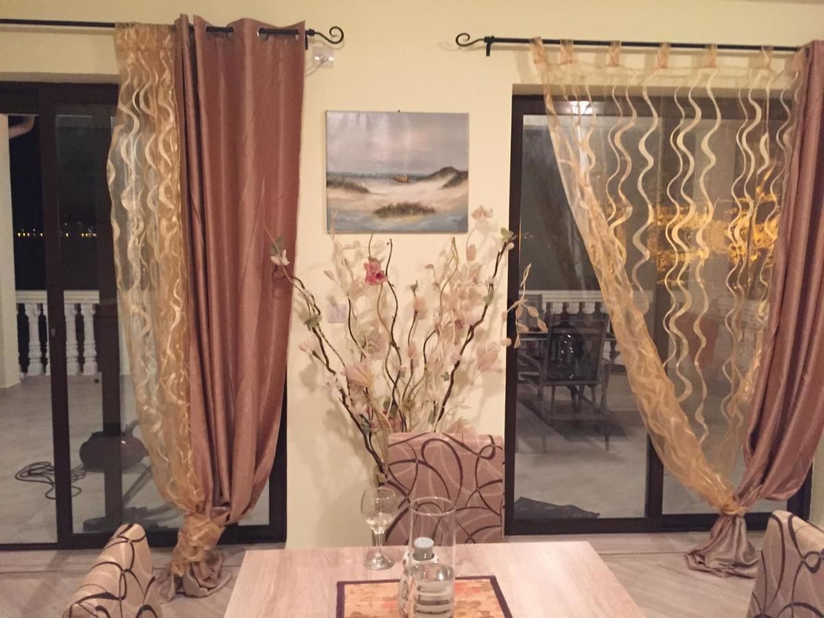 Апартаменты Apartments Villa Marina Krasici Тиват