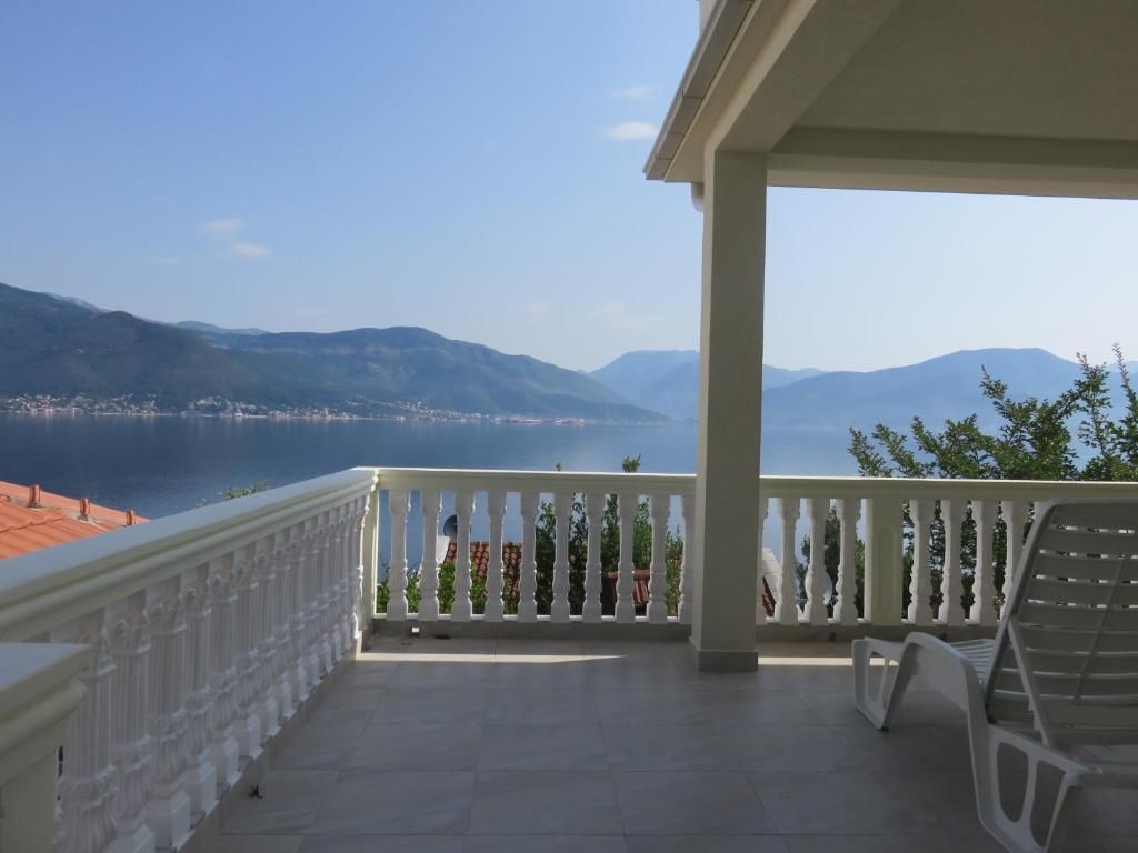 Апартаменты Apartments Villa Marina Krasici Тиват
